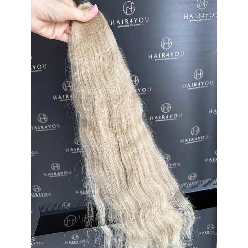 61 cm 153 g Zopf aus slawischem Echthaar (aus einem Zopf)